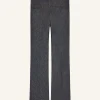 PANTALON BOOTCUT CEINTURÉ EN DENIM